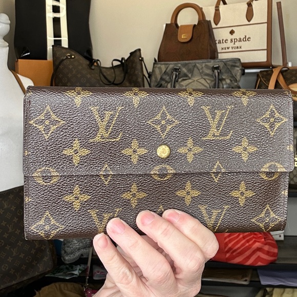 Vintage Louis Vuitton Monogram Long Wallet | Made in France | Date Code TH0939 - Picture 4 of 15